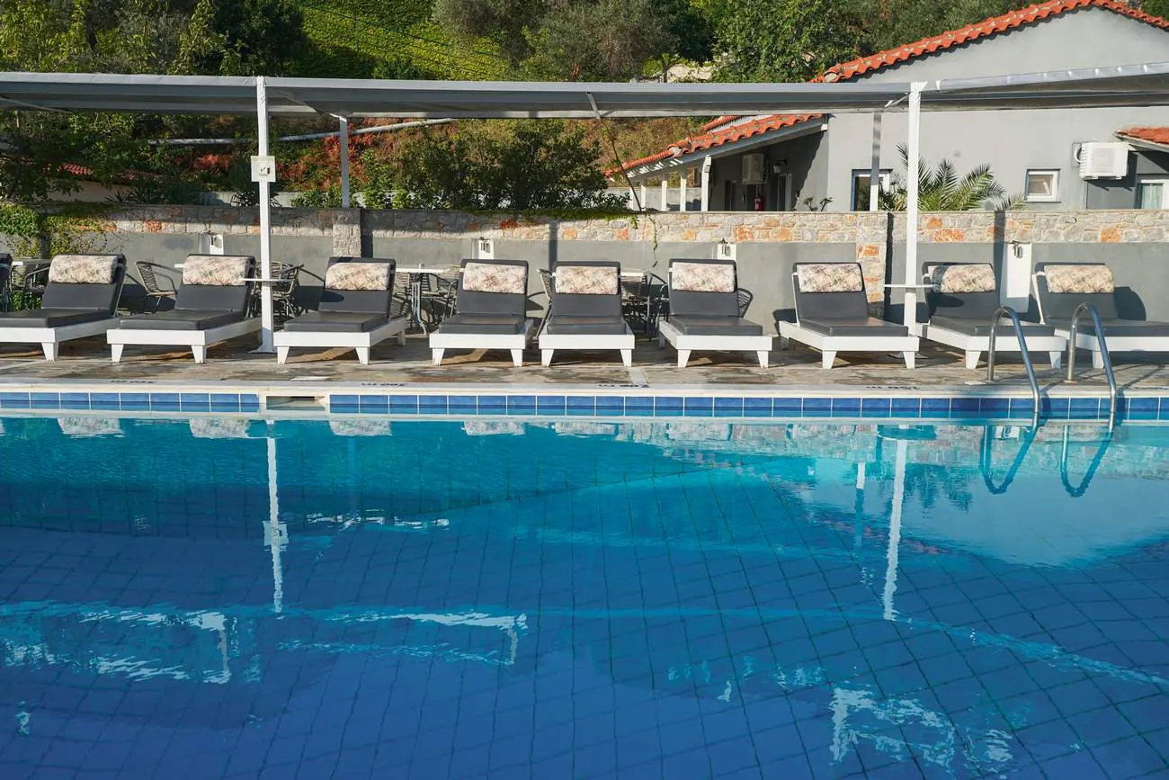 Studios pool · Cabana Skiathos
