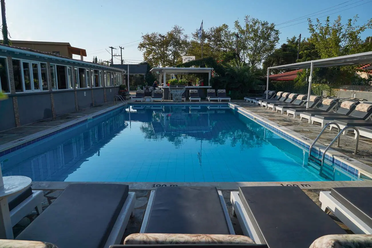 Studios pool · Cabana Skiathos