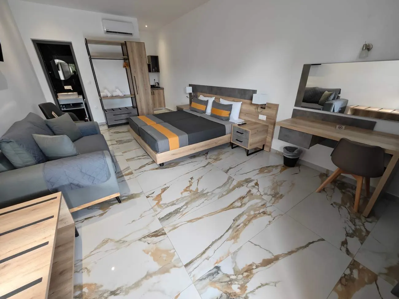 Ground-floor suites · Cabana Skiathos